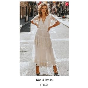 Beautiful elegant NWT white lacie dress 🤍